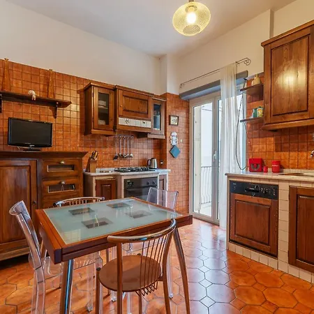 Guesthost - Mm Re Di Roma Apartment-3